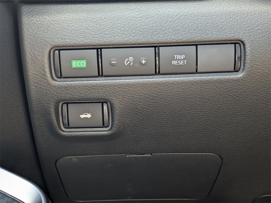 2025 Nissan Sentra SR photo 20