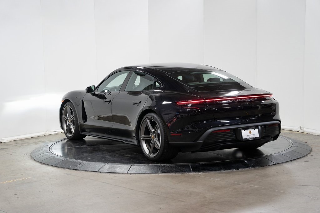 2024 Porsche Taycan 4S photo 3