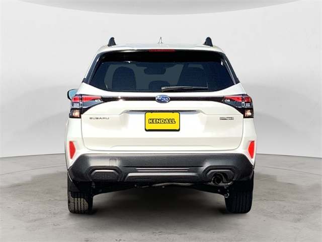 2025 Subaru Forester Premium photo 3