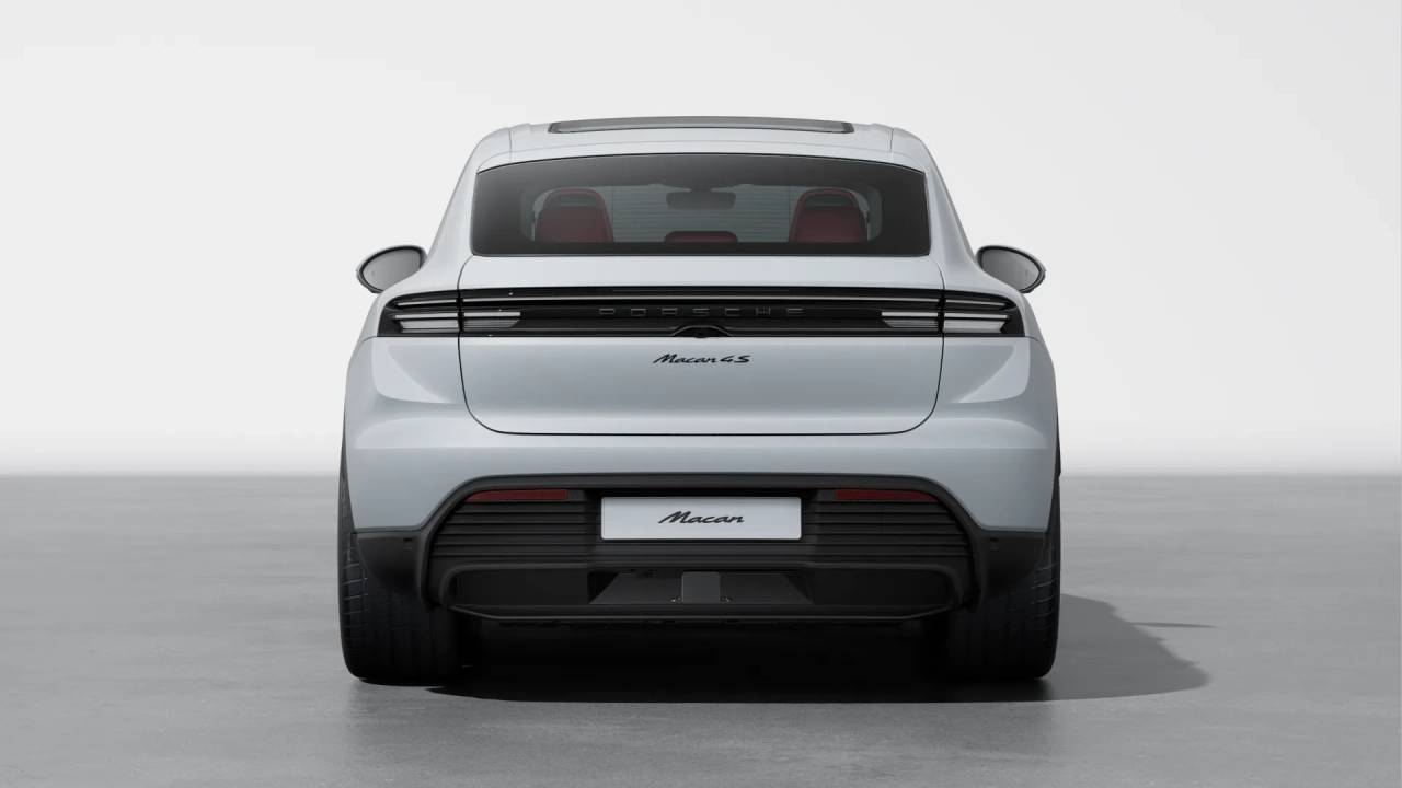 2025 Porsche Macan Electric photo 8