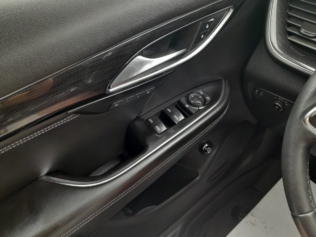 2022 Buick Envision Essence photo 30