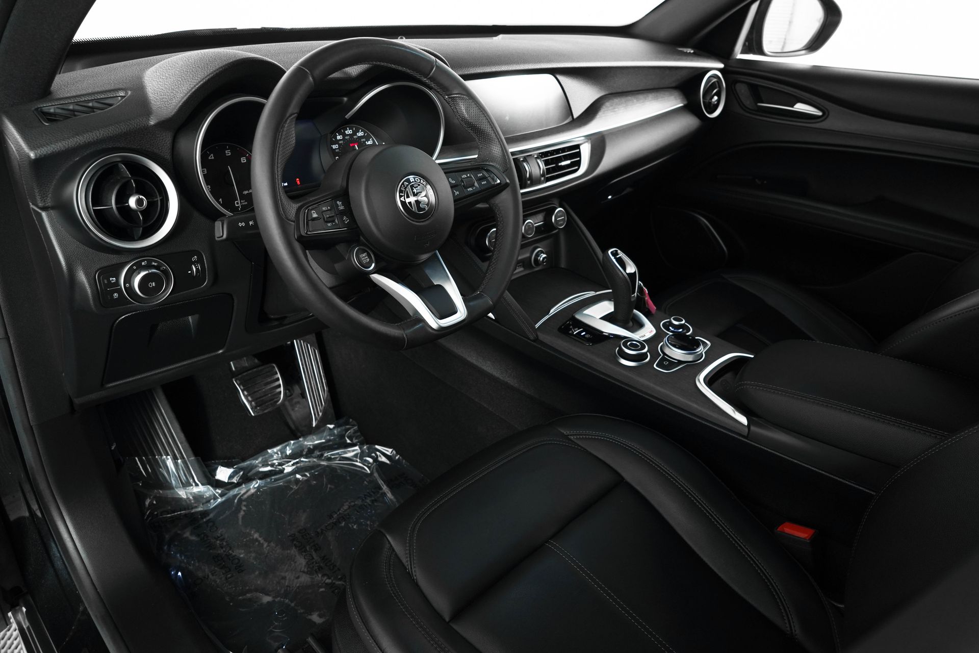 2022 Alfa Romeo Stelvio Ti photo 11
