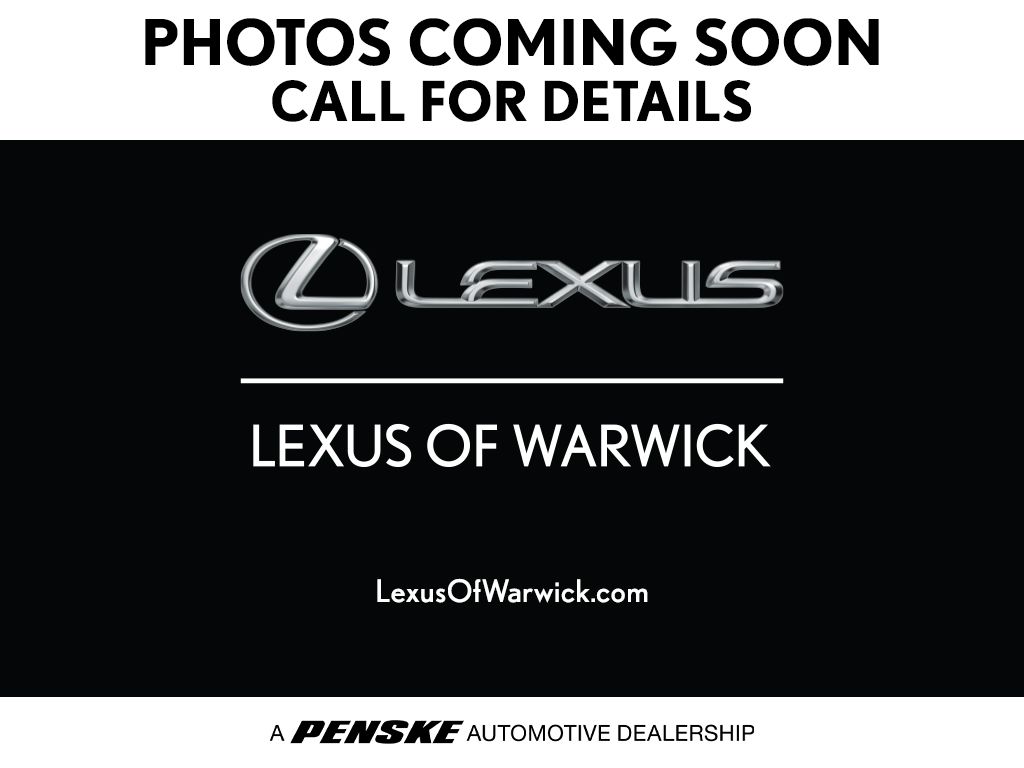 2021 Lexus ES 250's photo