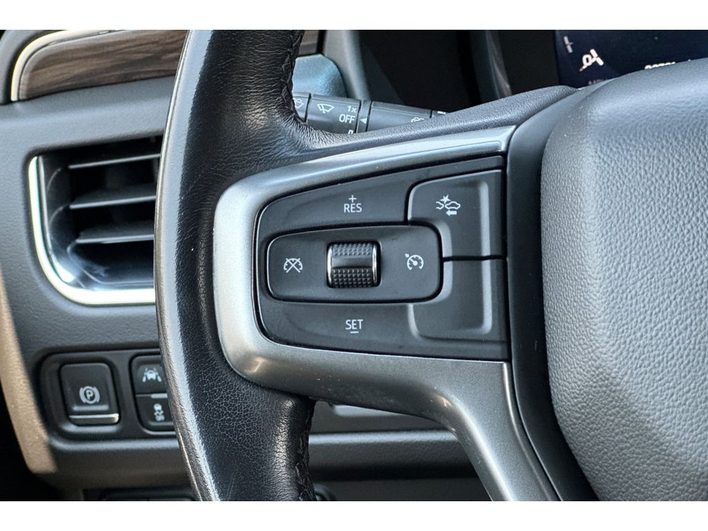 2022 Chevrolet Suburban 1500 Z71 photo 37