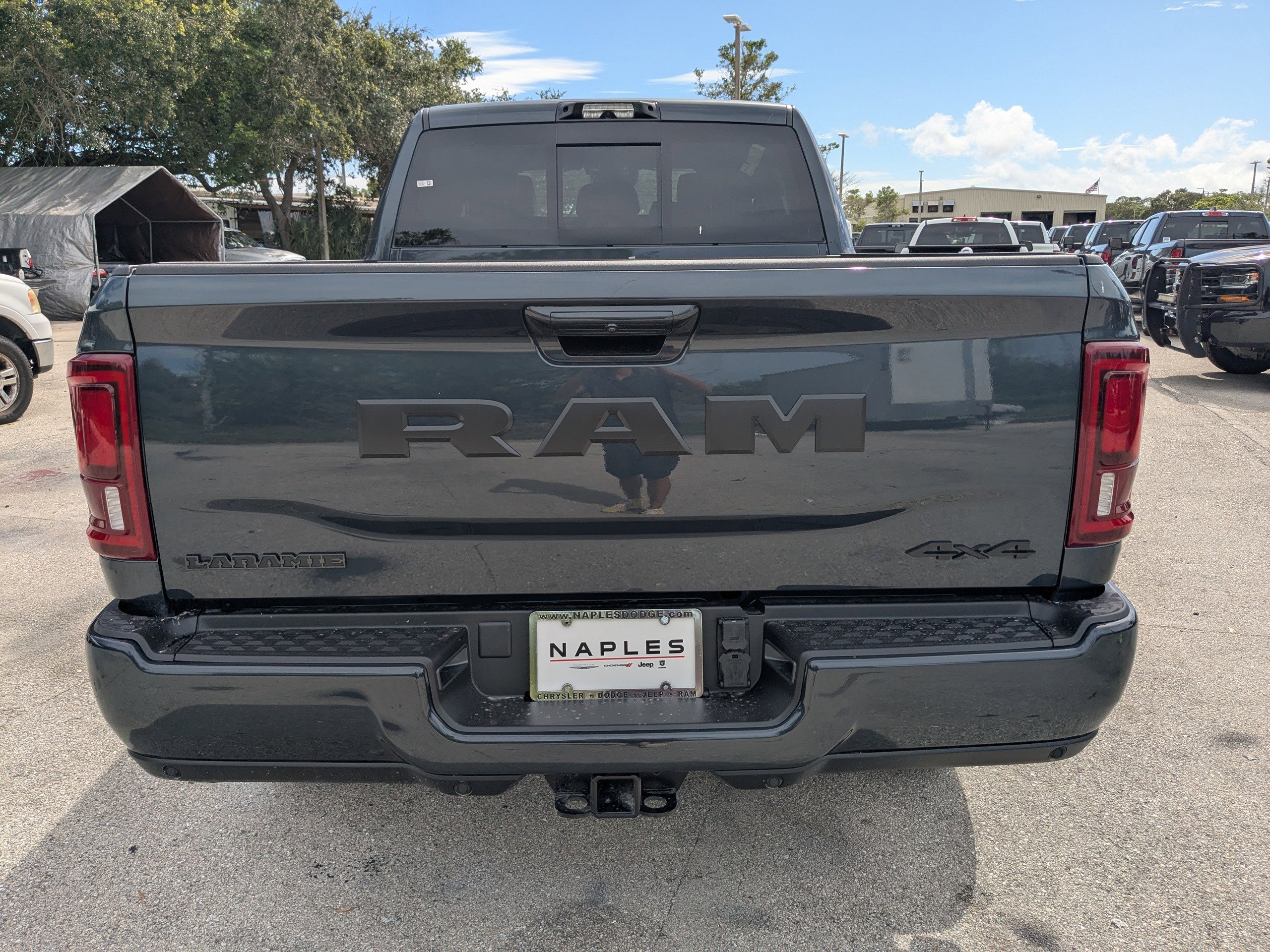 2025 Ram 3500 Laramie photo 4