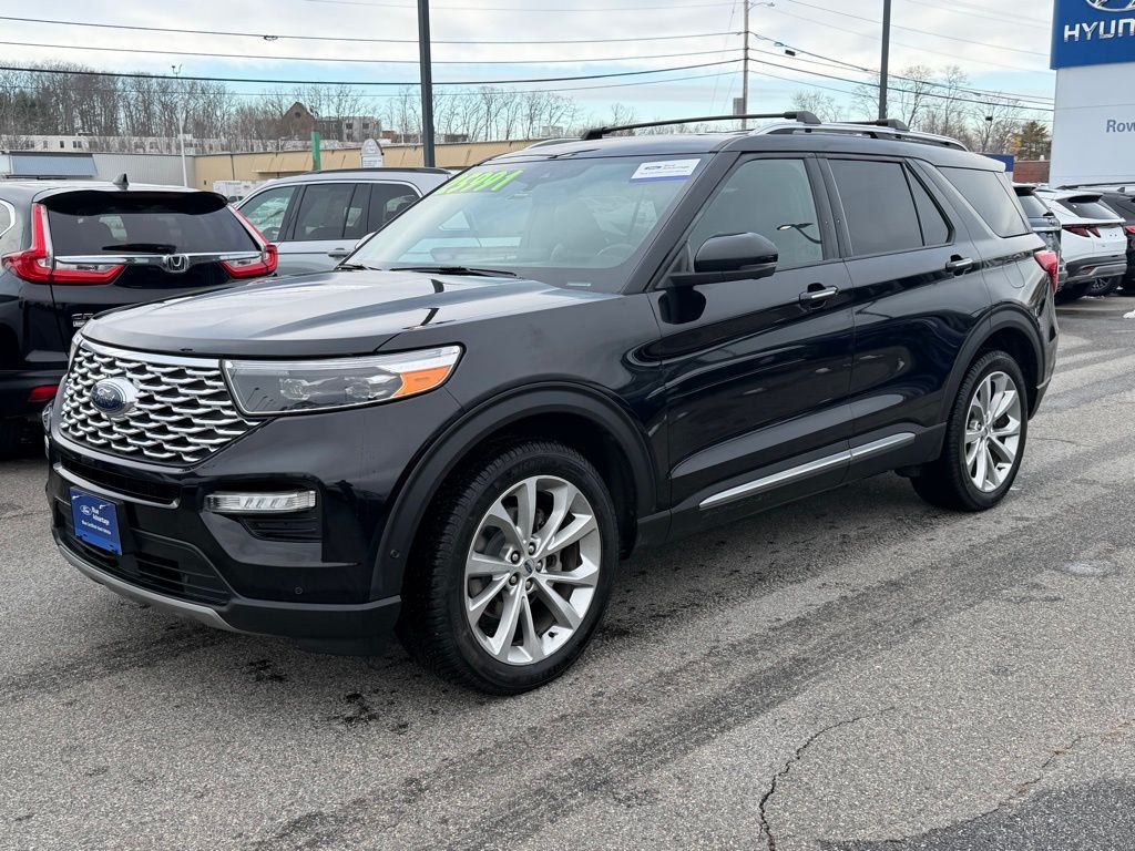 2021 Ford Explorer Platinum photo 2