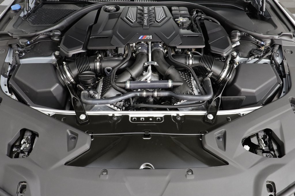 2025 Bmw M8 Competition photo 25