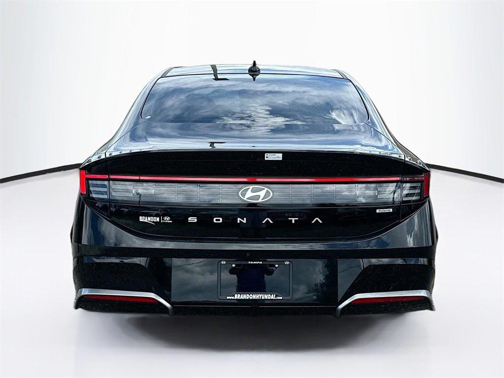 2025 Hyundai Sonata Hybrid SEL photo 4
