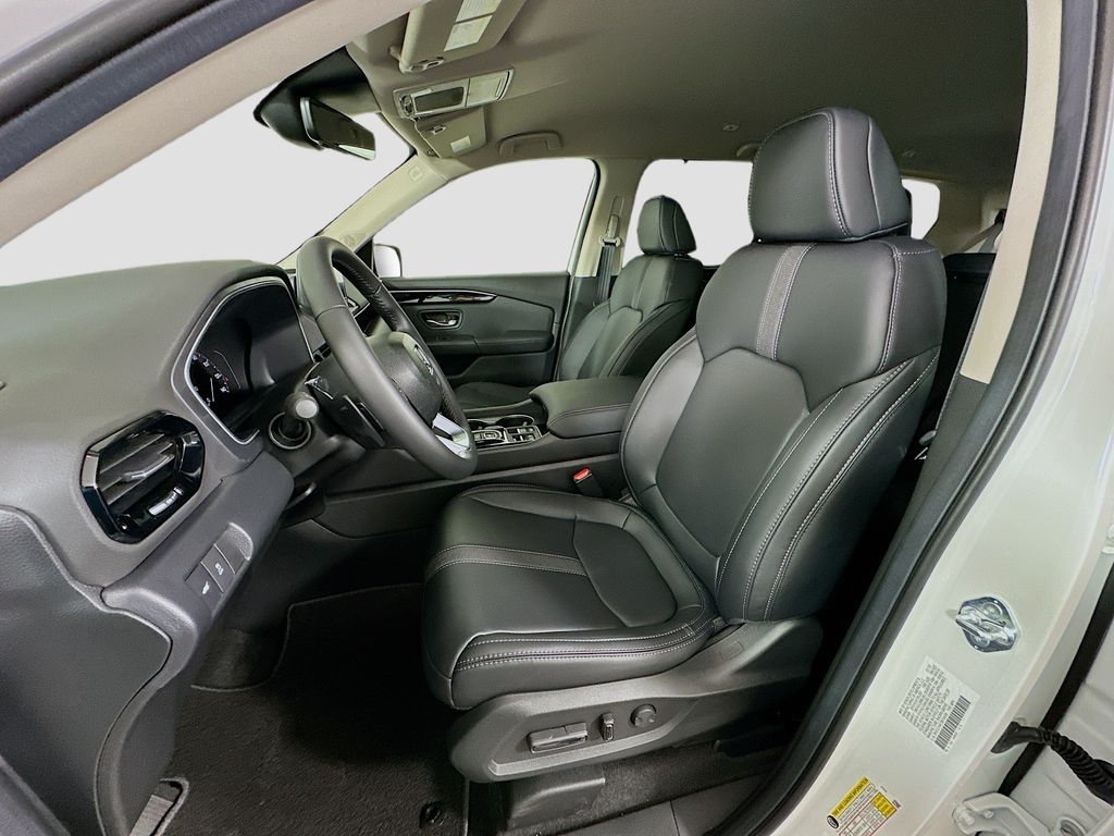 2025 Honda Pilot EX-L photo 13