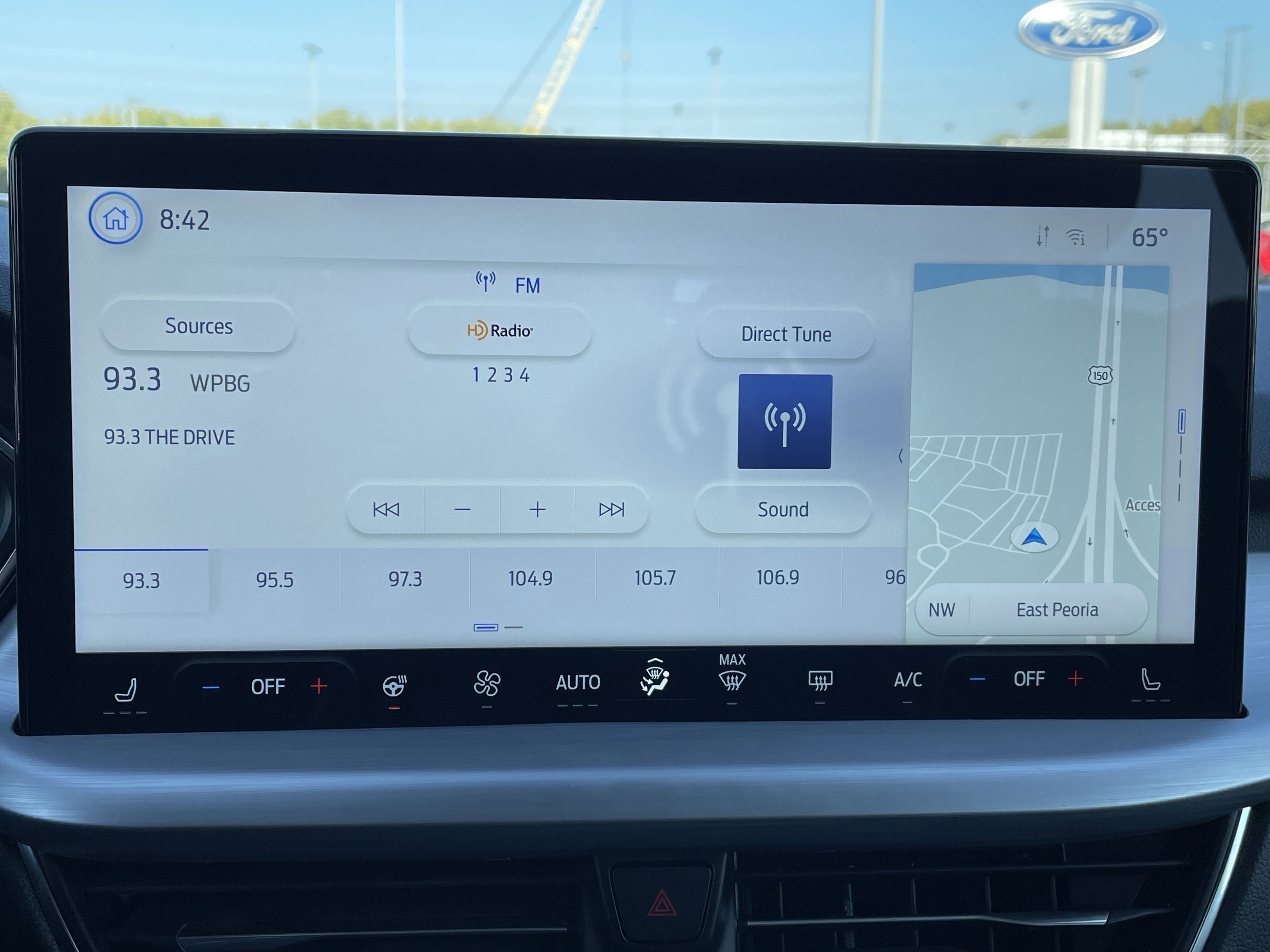 2024 Ford Escape Base photo 2