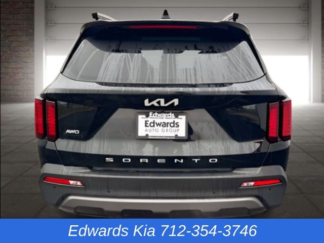 2022 Kia Sorento S photo 4