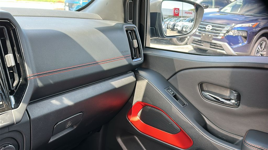 2025 Nissan Frontier PRO-4X photo 20