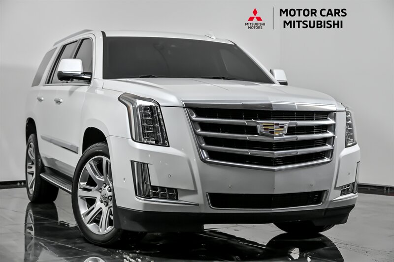 2020 Cadillac Escalade Luxury's photo
