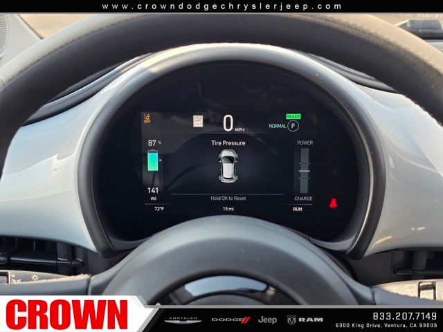 2025 Fiat 500e La Prima photo 24