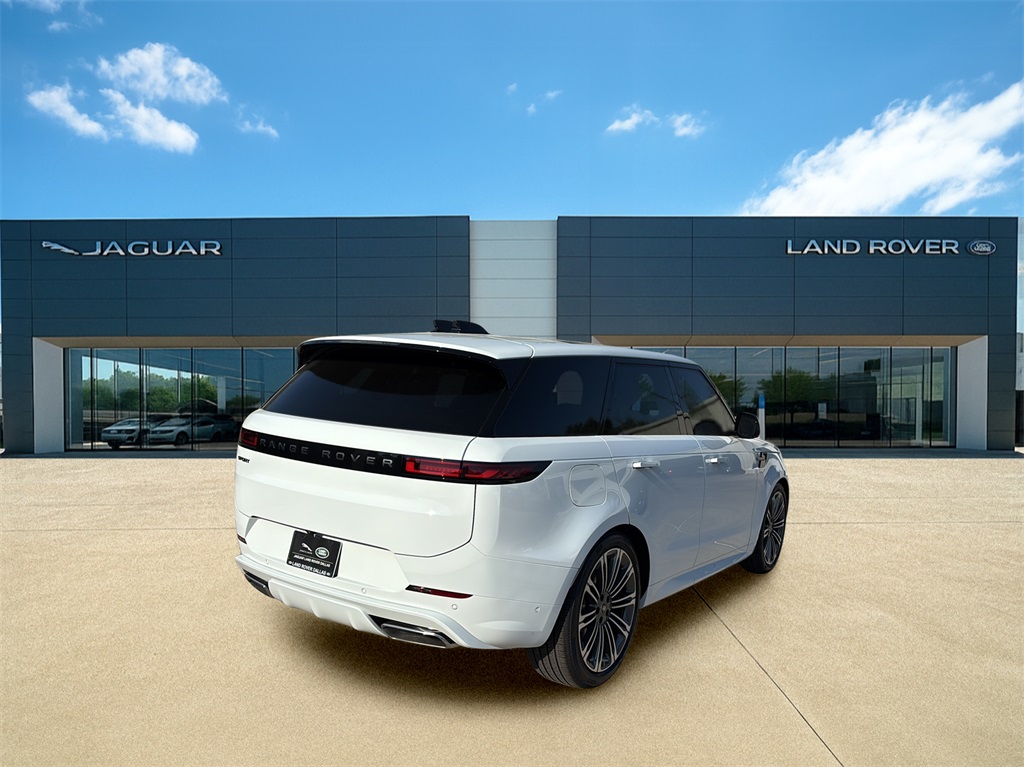 2025 Land Rover Range Rover Sport SE photo 4