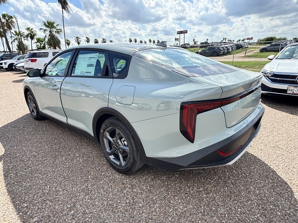 2025 Kia K4 LXS photo 5