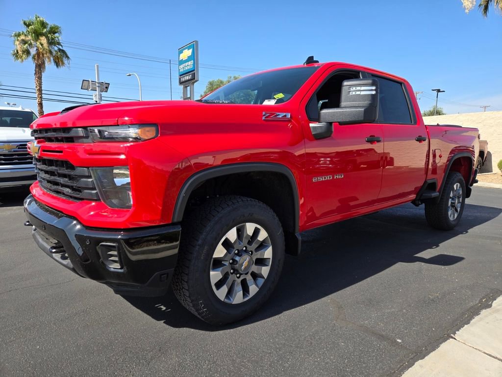 2025 Chevrolet Silverado 2500HD Custom photo 2
