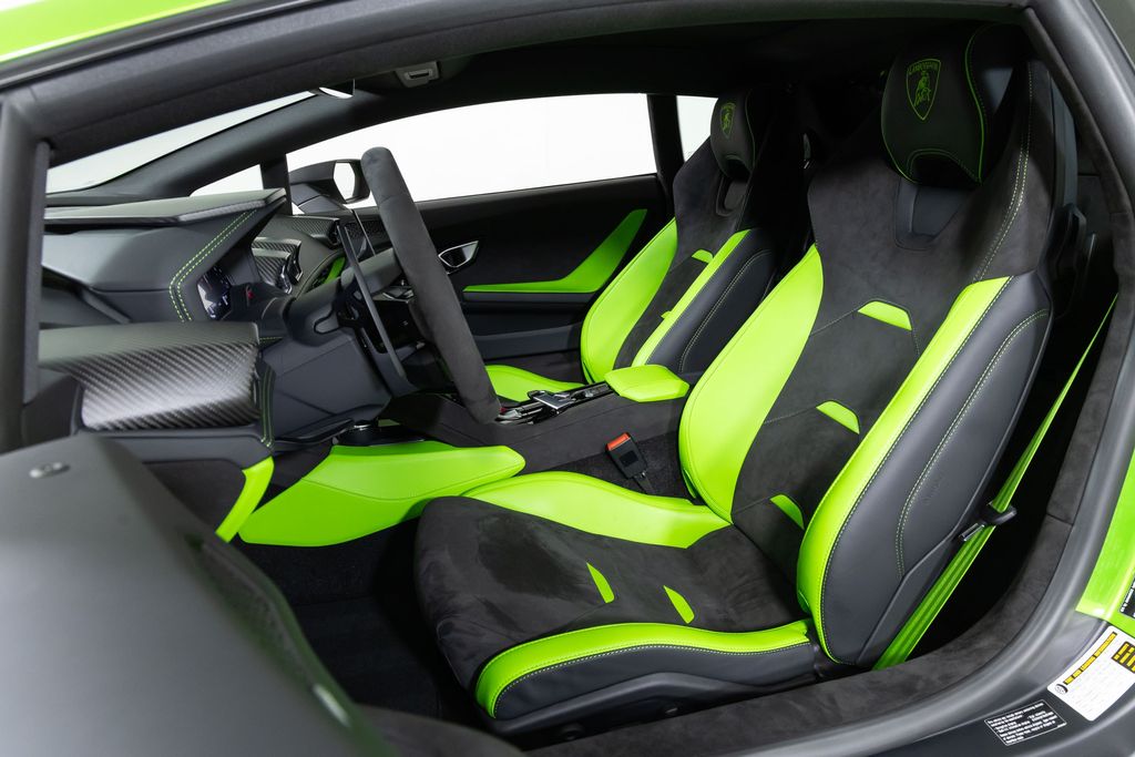2024 Lamborghini Huracan Sterrato photo 4