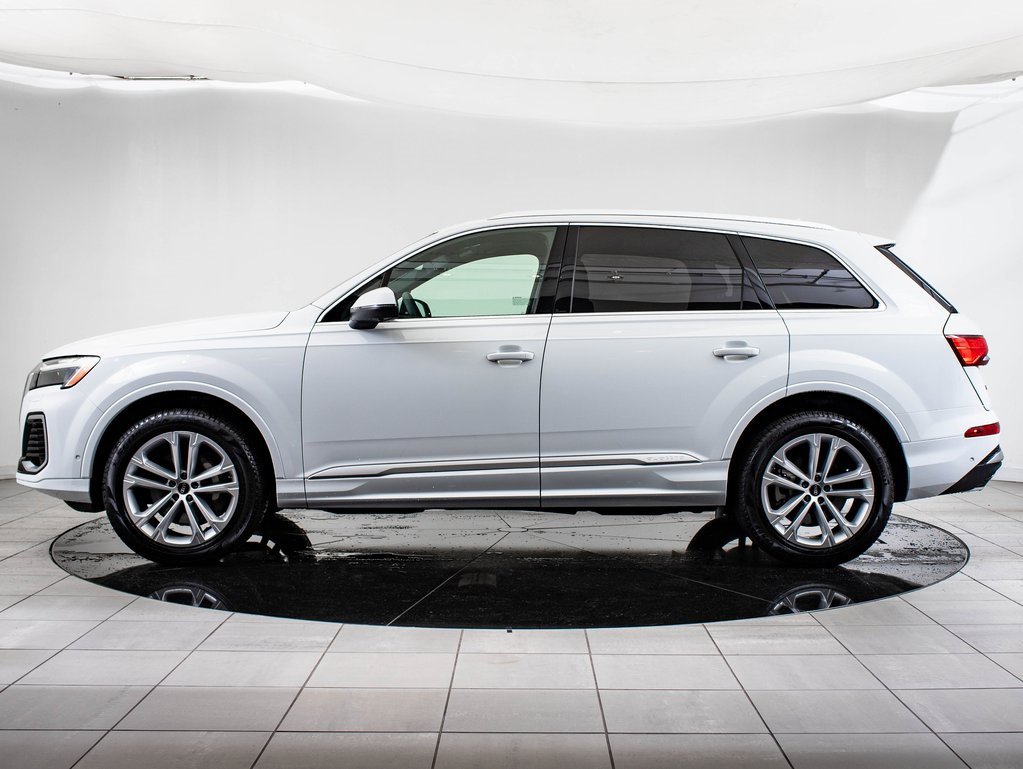 2025 Audi Q7 55 Premium Plus photo 5