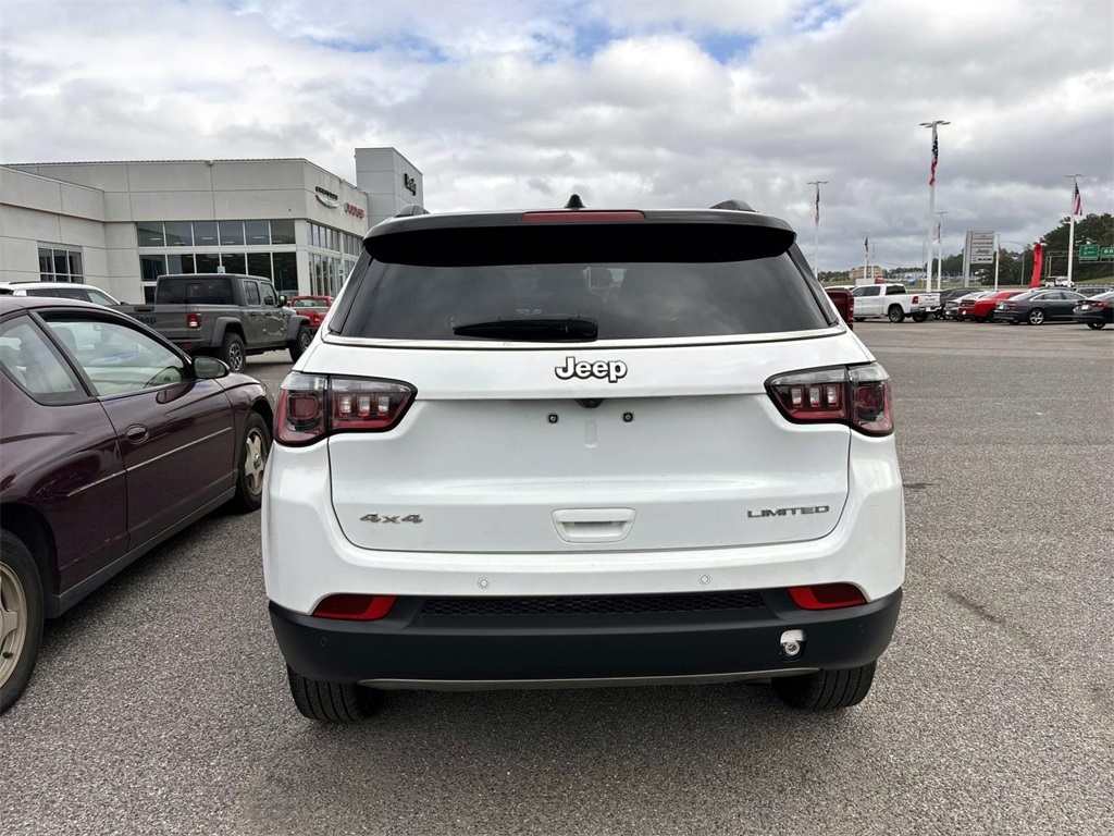 2024 Jeep Compass Limited photo 2