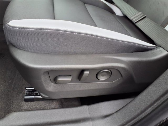 2025 Buick Envision Sport Touring photo 5
