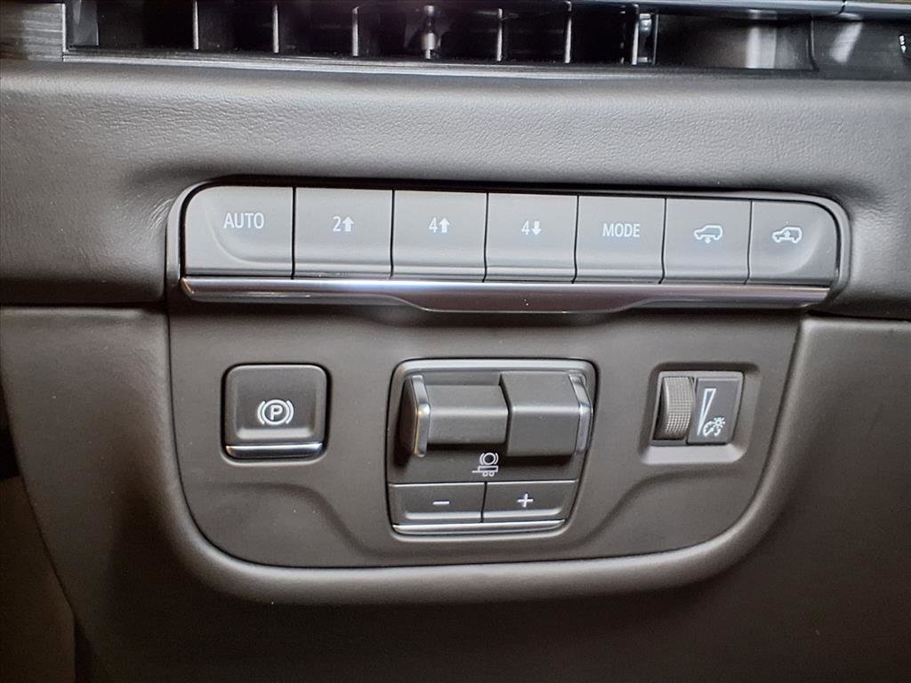 2025 Cadillac Escalade ESV Premium Luxury Platinum photo 14