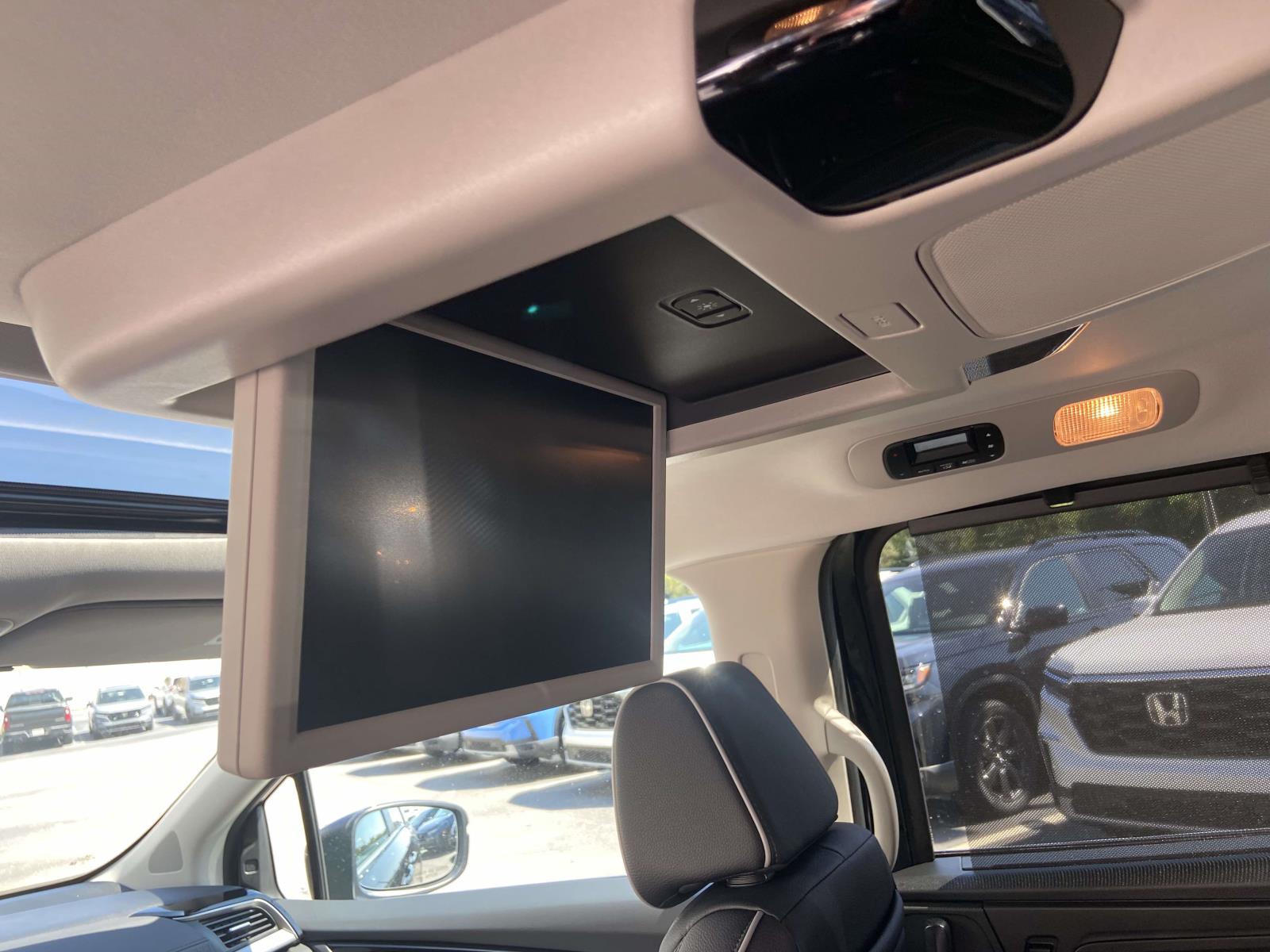 2026 Honda Odyssey Touring photo 6