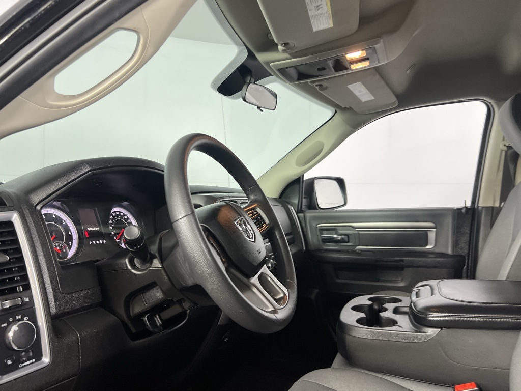 2024 Ram 1500 Classic SLT photo 17