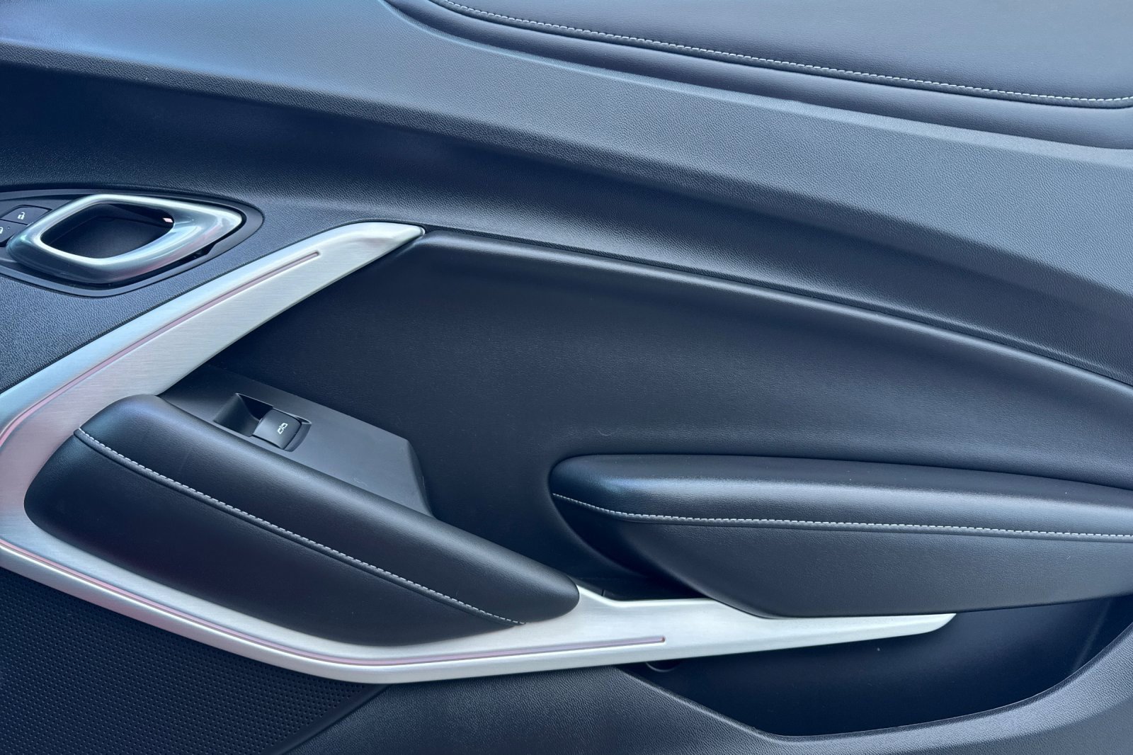 2019 Chevrolet Camaro 2SS photo 19