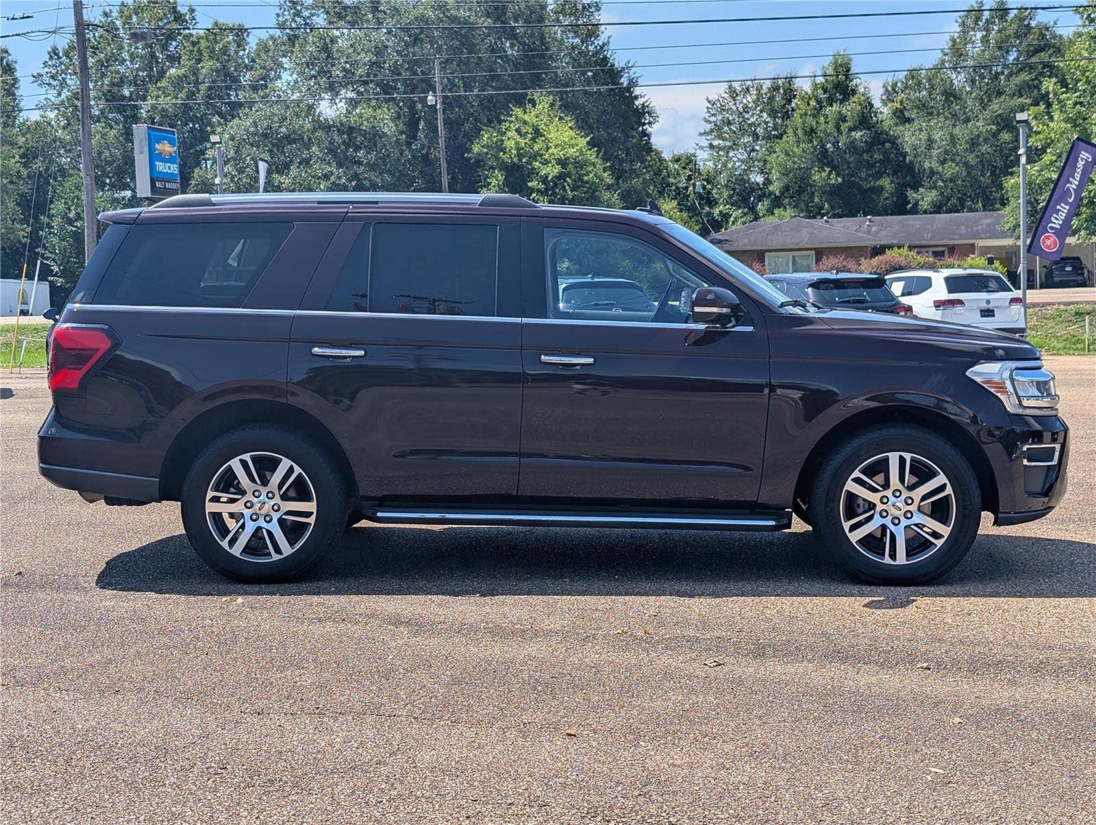 2023 Ford Expedition Limited photo 6