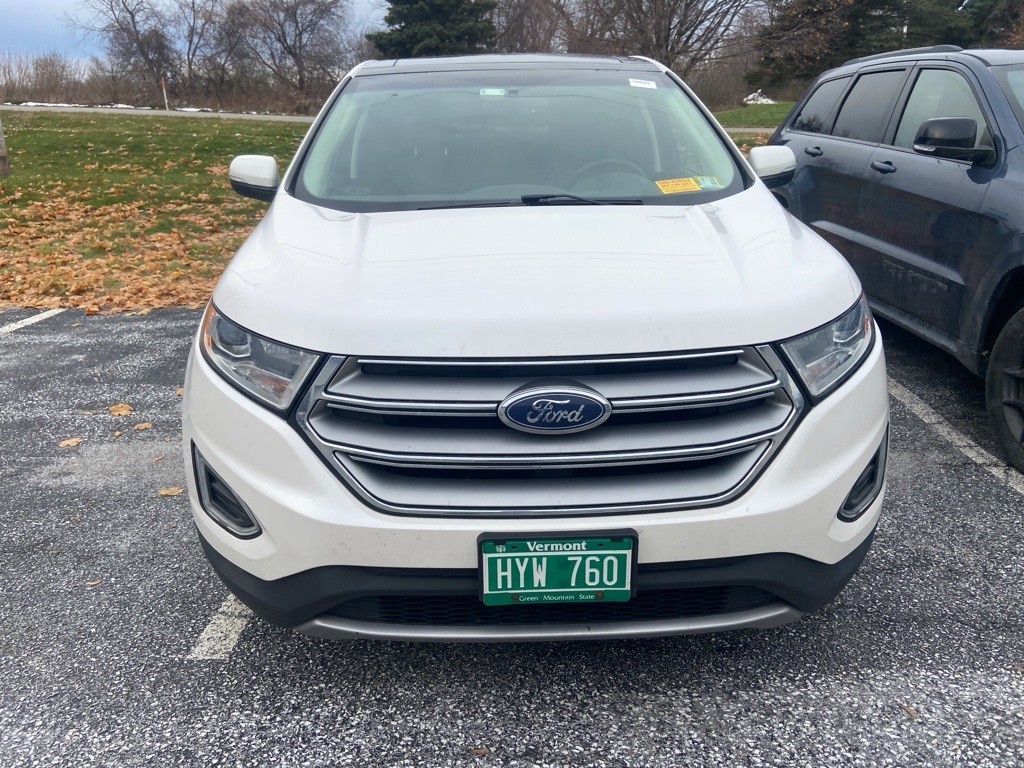 2018 Ford Edge Titanium photo 2