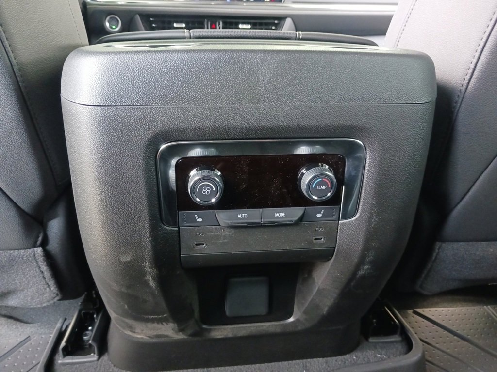 2025 Chevrolet Tahoe Premier photo 22