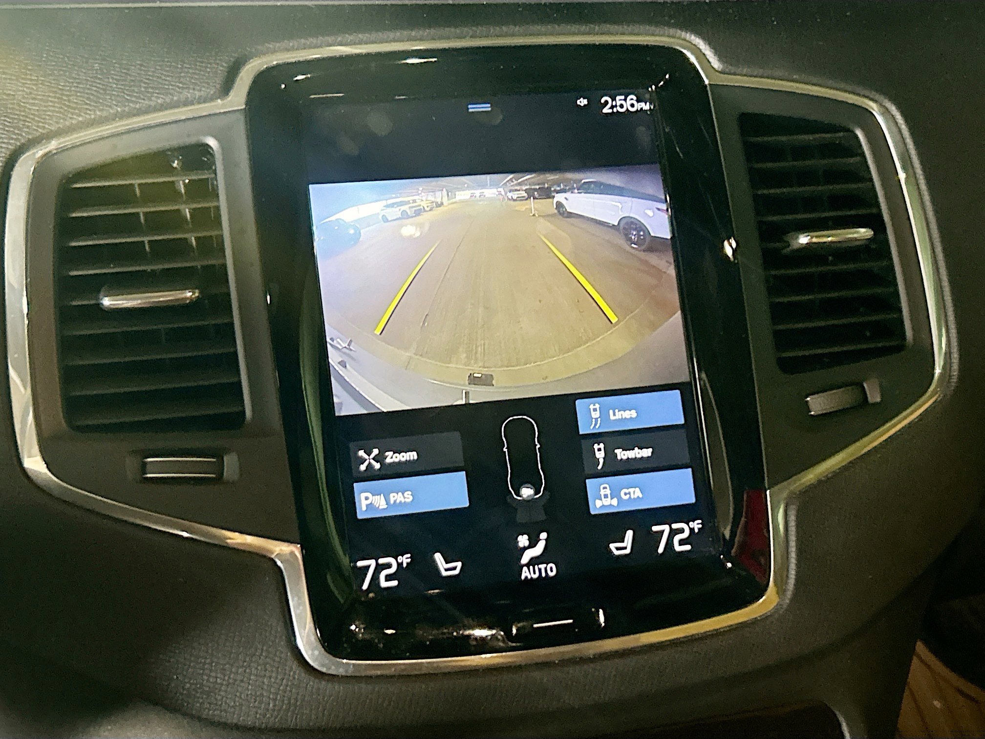 2019 Volvo XC90 Momentum AWD photo 22