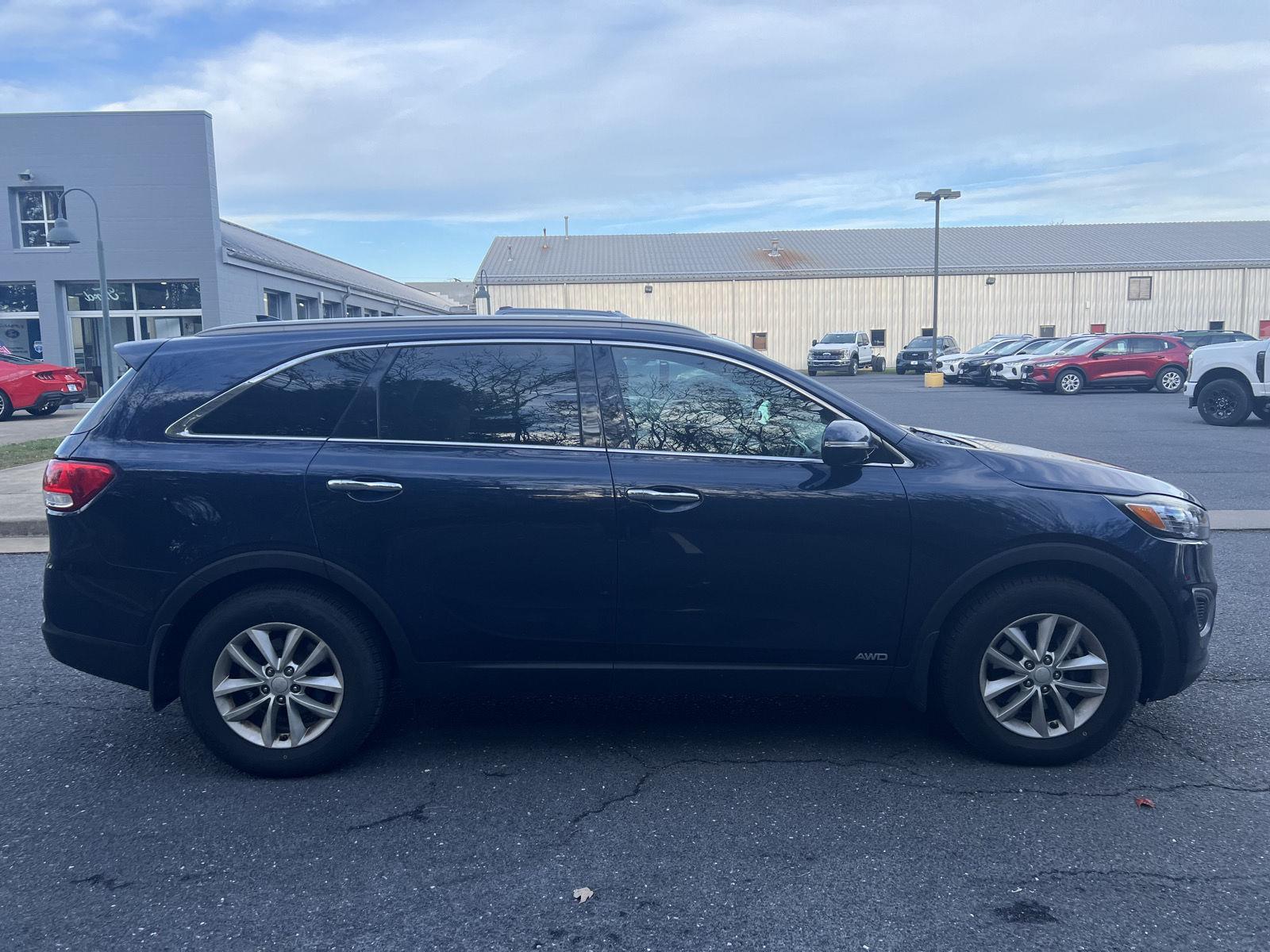 Used 2017 Kia Sorento LX with VIN 5XYPGDA34HG207619 for sale in Waynesboro, VA