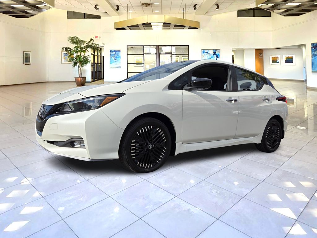 2025 Nissan Leaf SV Plus photo 3