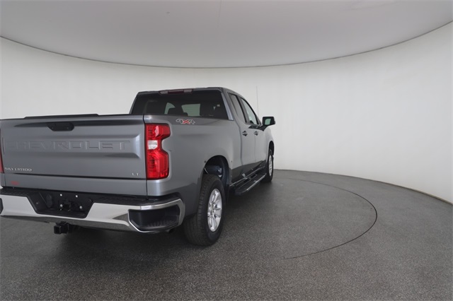2019 Chevrolet Silverado 1500 LT photo 16