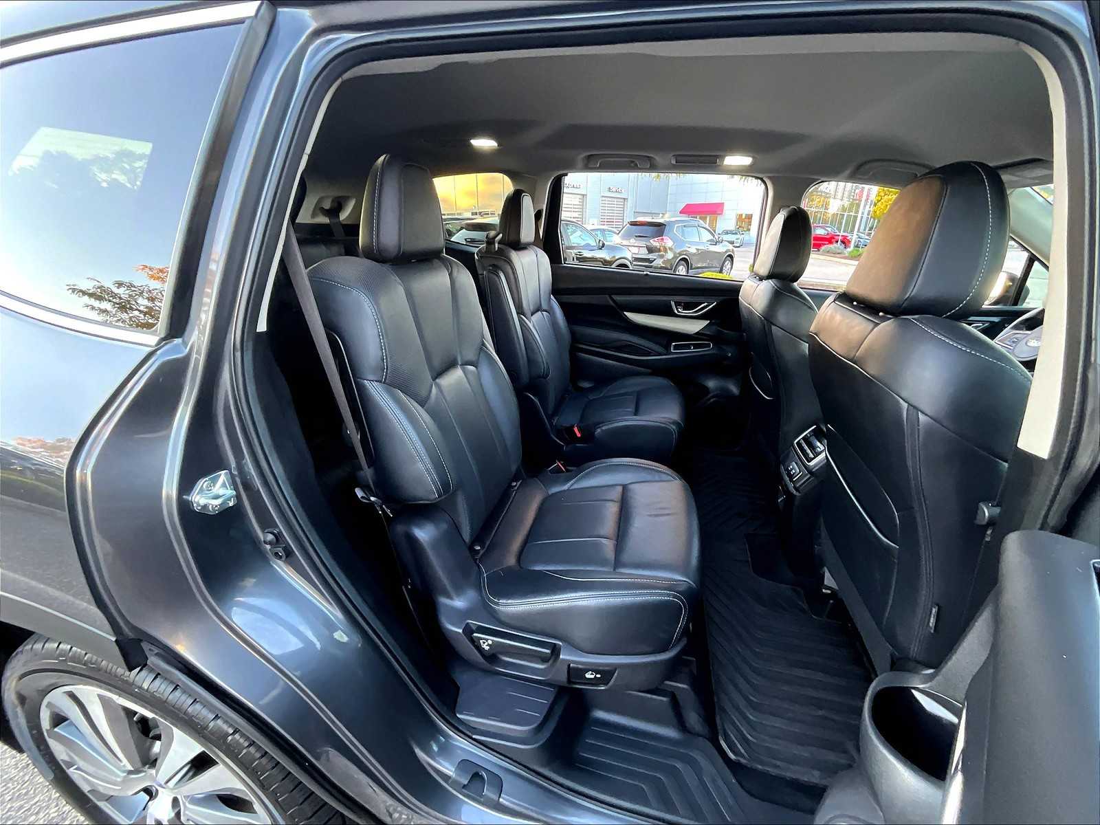 2022 Subaru Ascent Limited photo 13