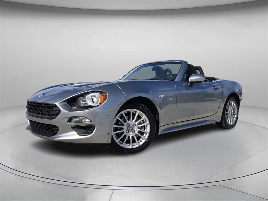 2017 FIAT 124 Spider Classica's photo