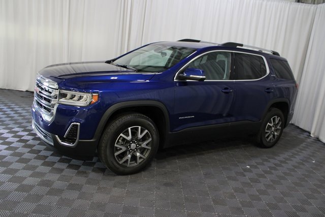 2023 Gmc Acadia SLE photo 3