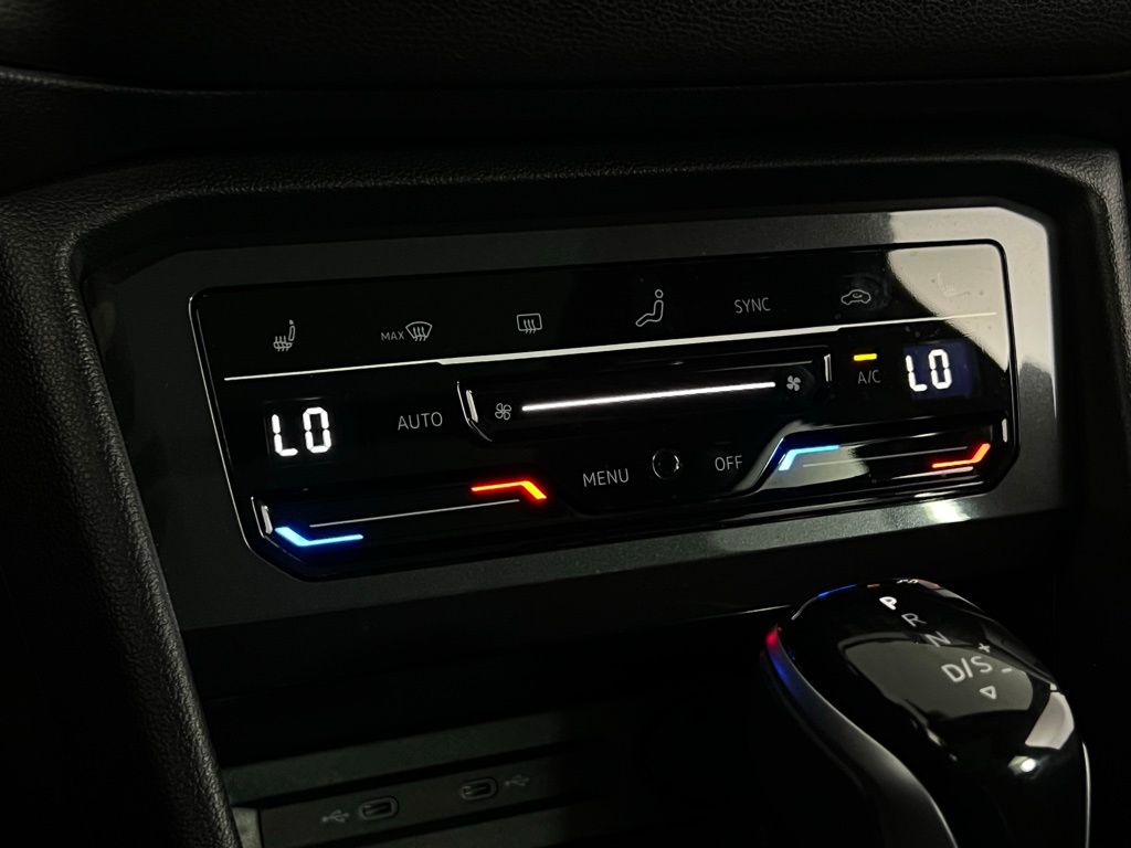 2022 Volkswagen Tiguan SEL Premium R-Line photo 15