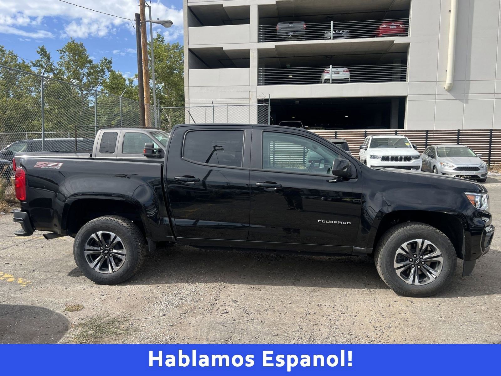 2022 Chevrolet Colorado Z71 photo 2