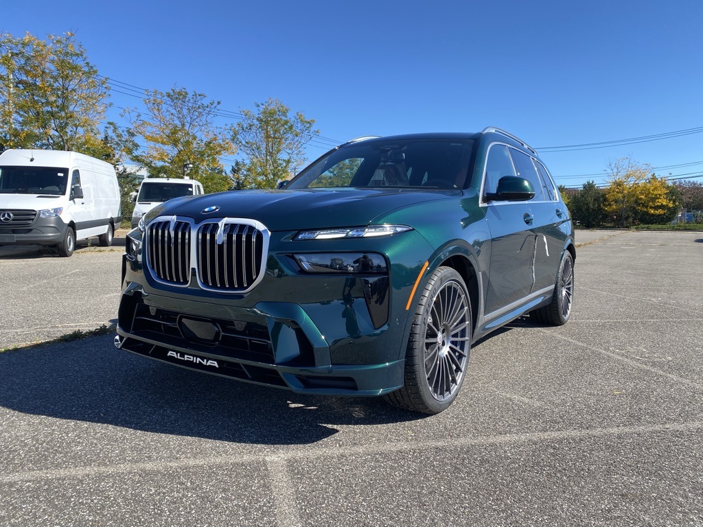 2026 BMW X7 ALPINA XB7's photo