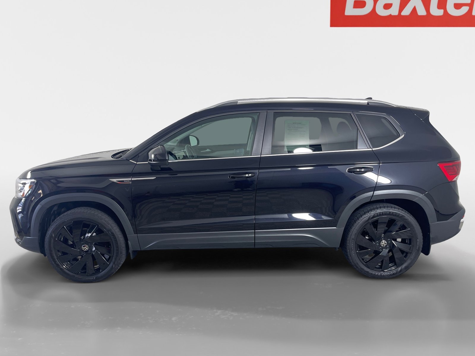 2024 Volkswagen Taos SEL photo 4