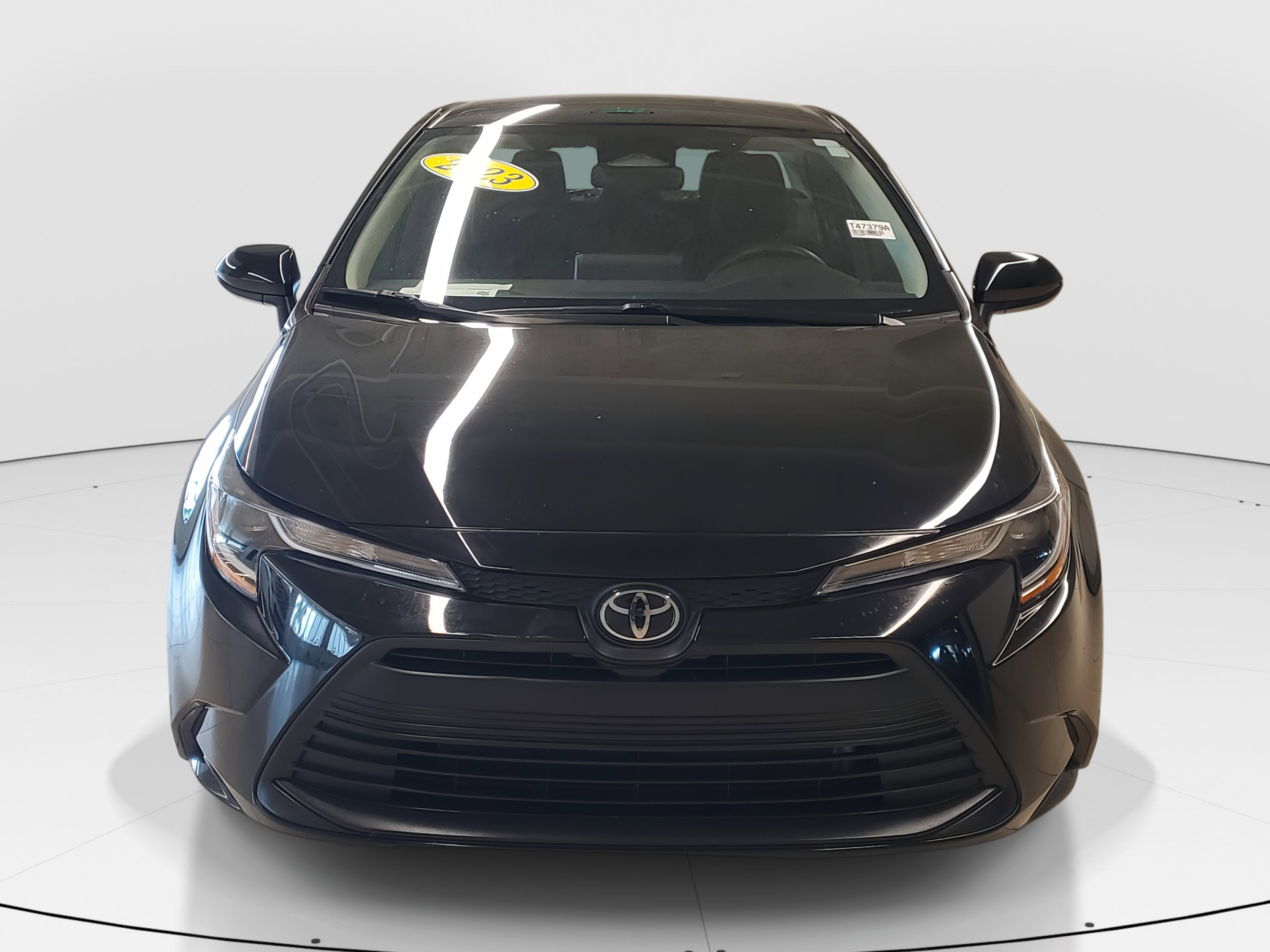 2023 Toyota Corolla LE photo 3