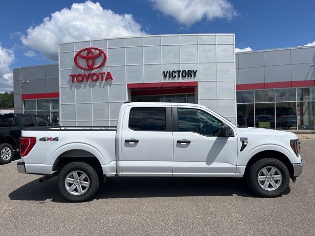 2023 Ford F-150 XLT photo 3