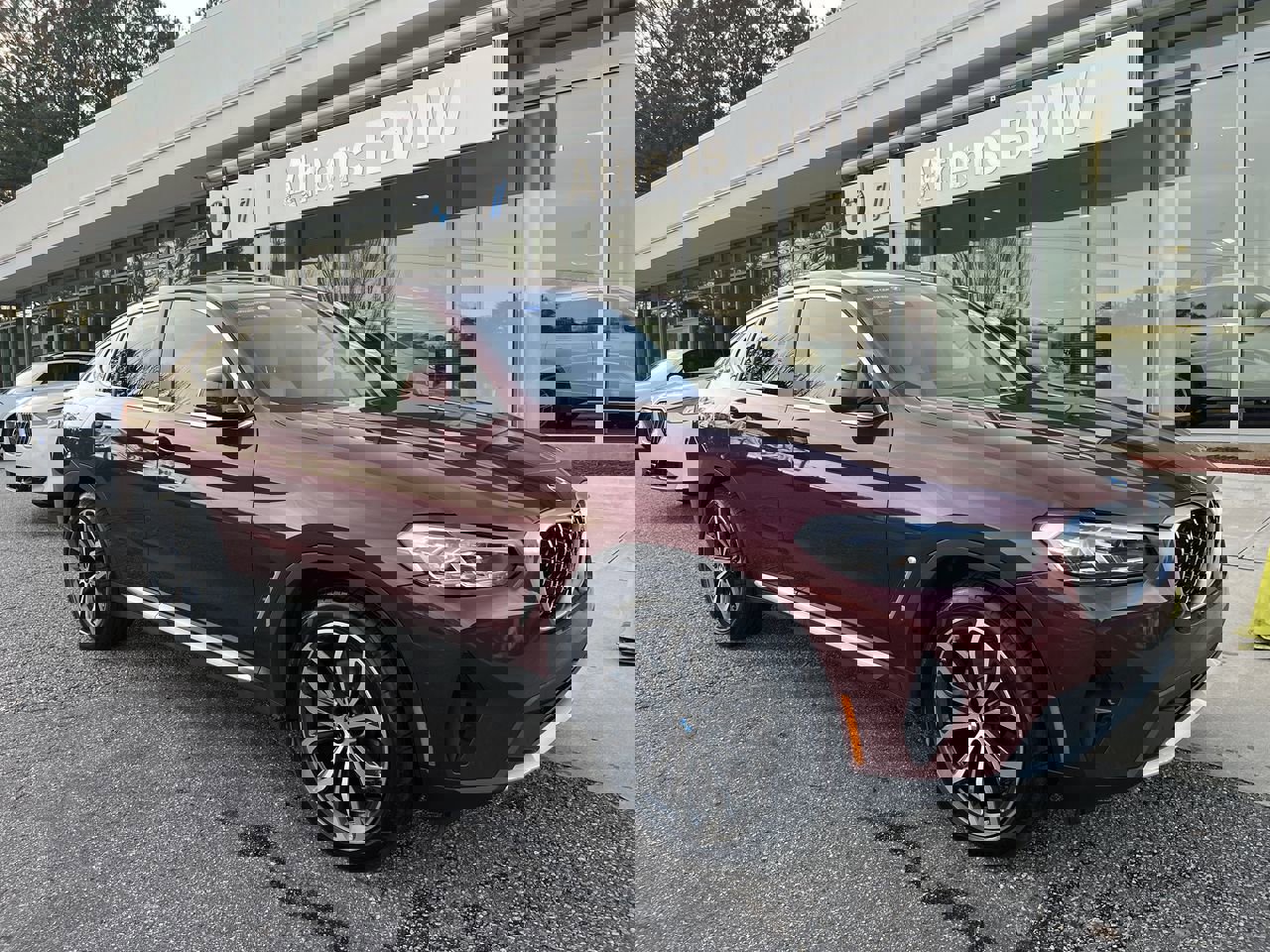 2022 BMW X4 30i's photo