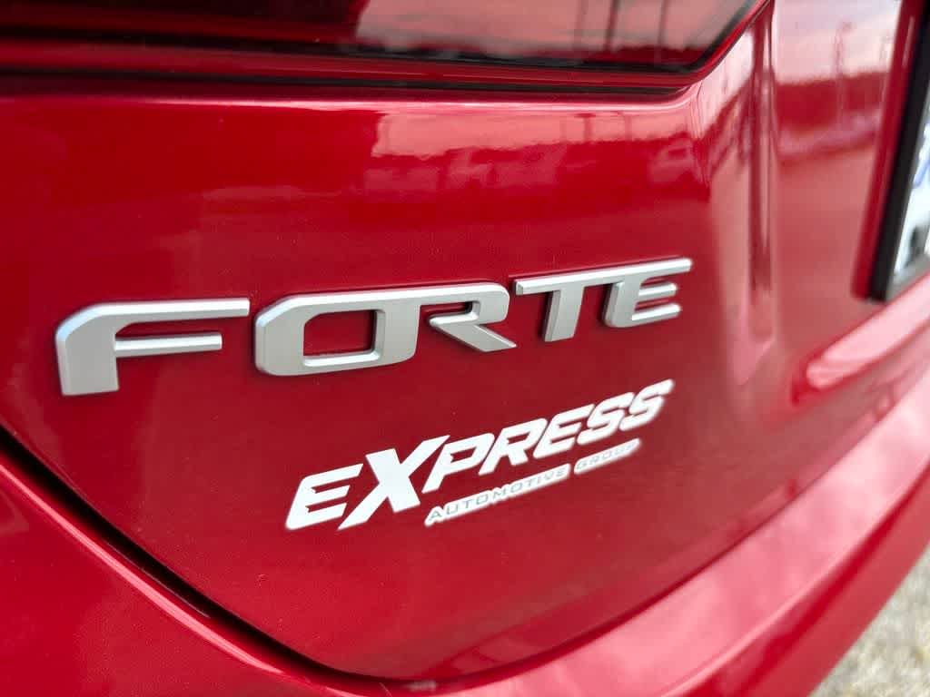 2022 Kia Forte LXS photo 10