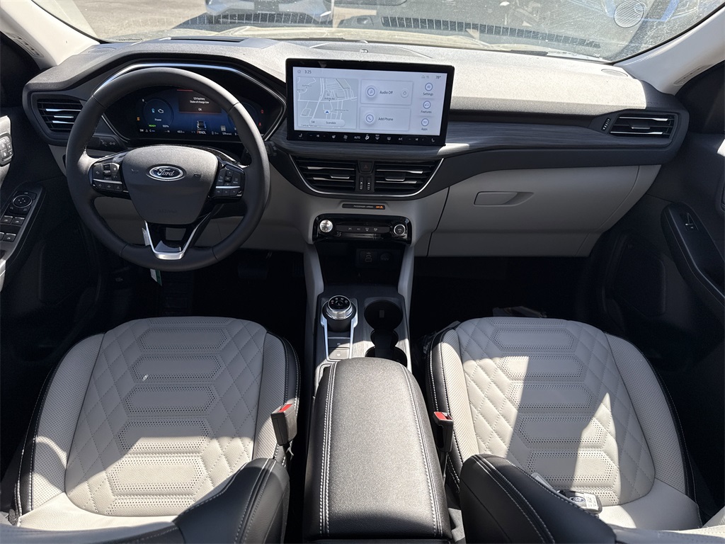 2024 Ford Escape Plug-In Hybrid photo 7