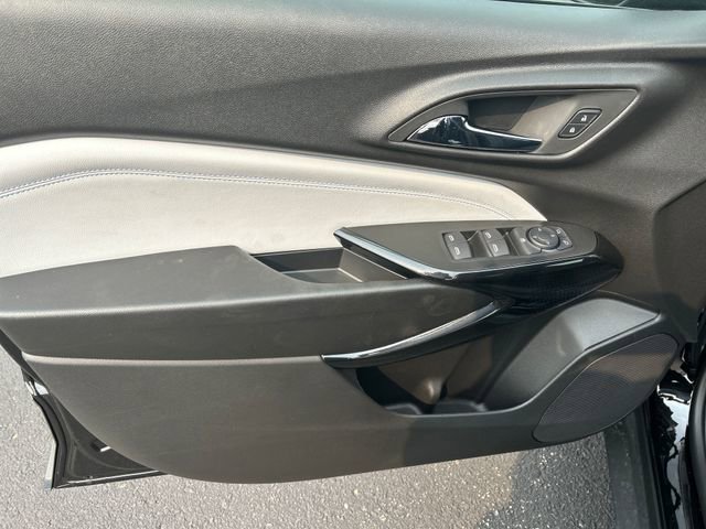 2025 Chevrolet Trax LT photo 9