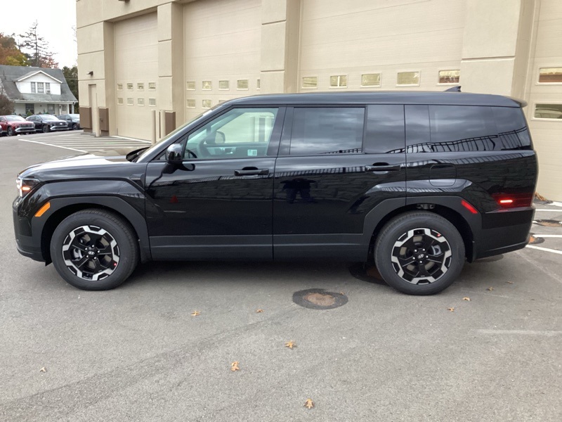 2026 Hyundai Santa Fe SE photo 4